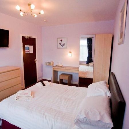 Hawthorn Hotel Radcliffe エクステリア 写真