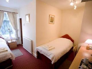 Hawthorn Hotel Radcliffe エクステリア 写真